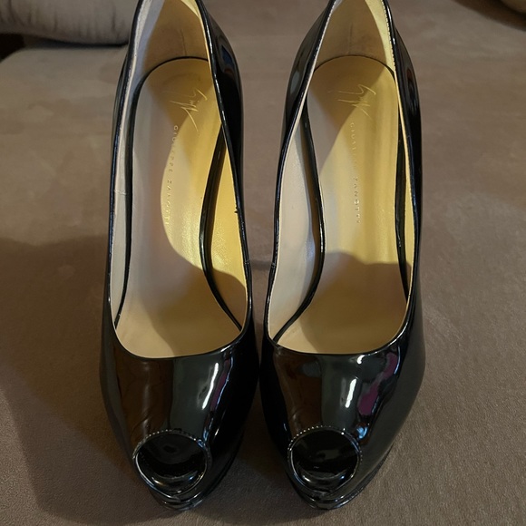 NEW Giuseppe Zanotti Super Sharon Peep Toe Pumps, size 39 - Picture 9 of 12